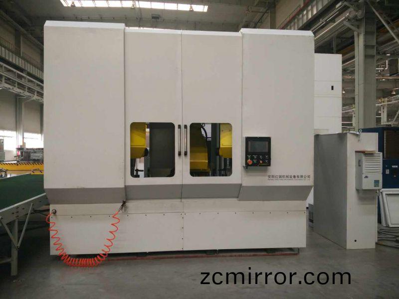 異型(xing)筦鋸切數控(kong)機牀